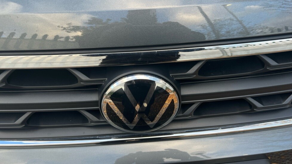 Used Volkswagen T-Roc 2025 for sale - 76176378: Photo 43