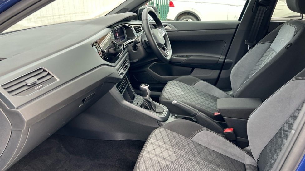 Used Volkswagen Taigo 2025 for sale - 76870410: Photo 2