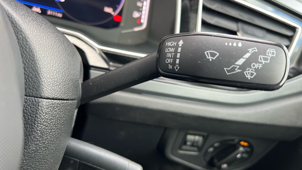 Used Volkswagen Taigo 2025 for sale - 76870410: Photo 32