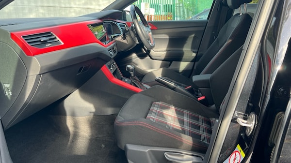 Used Volkswagen Polo 2019 for sale - 76095921: Photo 2