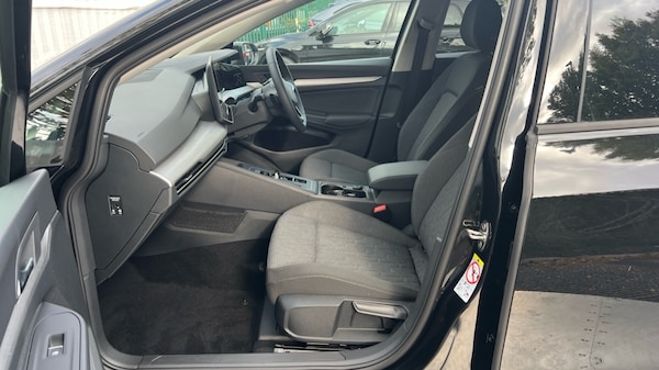 Used Volkswagen Golf 2025 for sale - 76176255: Photo 28
