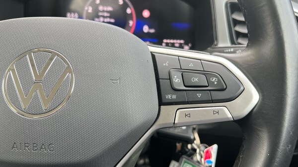 Used Volkswagen T-Roc 2024 for sale - 76154883: Photo 31