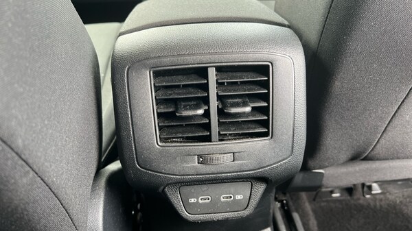 Used Volkswagen T-Roc 2024 for sale - 76154883: Photo 34
