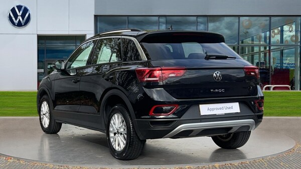 Used Volkswagen T-Roc 2024 for sale - 76154883: Photo 3