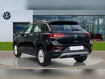Used Volkswagen T-Roc 2024 for sale - 76154883: Photo 3