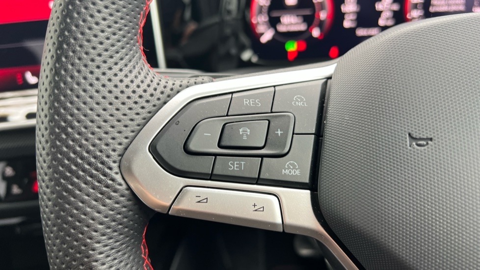 Used Volkswagen Golf 2025 for sale - 76328368: Photo 31