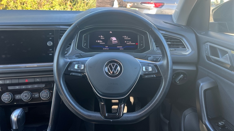 Used Volkswagen T-Roc 2021 for sale - 76172329: Photo 27