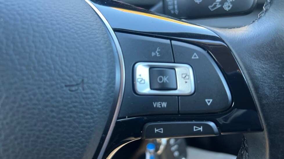 Used Volkswagen T-Roc 2021 for sale - 76172329: Photo 31