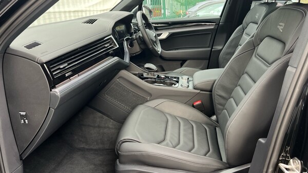 Used Volkswagen Touareg 2025 for sale - 76044436: Photo 28