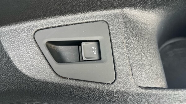 Used Volkswagen Touareg 2025 for sale - 76044436: Photo 50