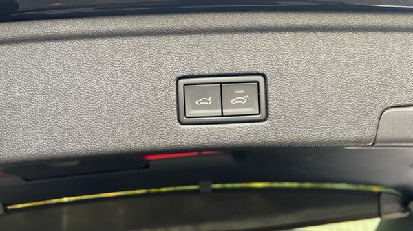 Used Volkswagen Touareg 2025 for sale - 76044436: Photo 51