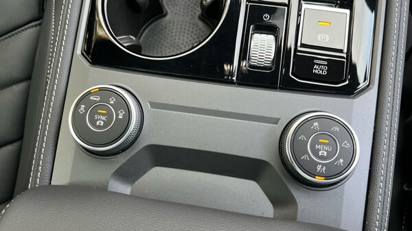 Used Volkswagen Touareg 2025 for sale - 76044436: Photo 53
