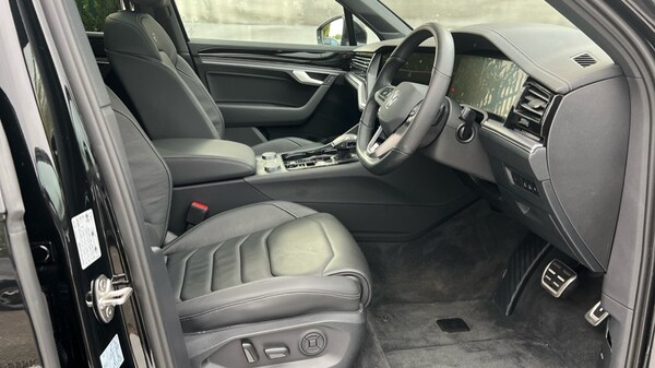 Used Volkswagen Touareg 2025 for sale - 76044436: Photo 5