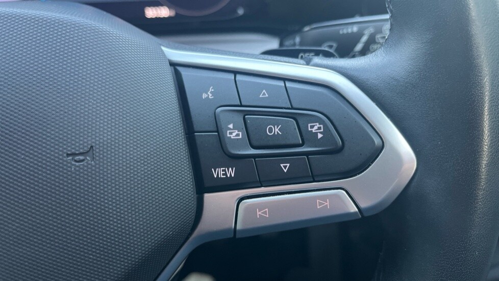 Used Volkswagen Golf 2023 for sale - 77075582: Photo 28