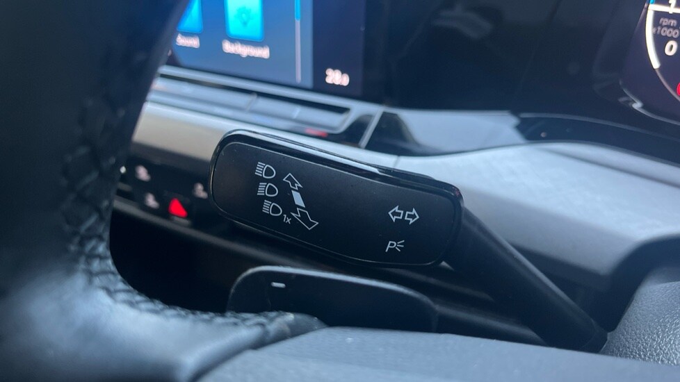 Used Volkswagen Golf 2023 for sale - 77075582: Photo 31