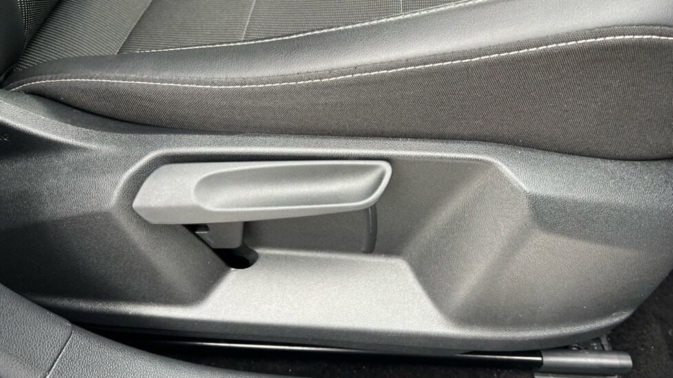 Used Volkswagen T-Cross 2023 for sale - 77018386: Photo 39