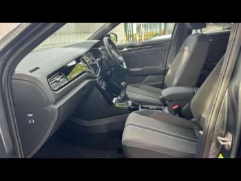 Used Volkswagen T-Roc 2021 for sale - 74794115: Photo
