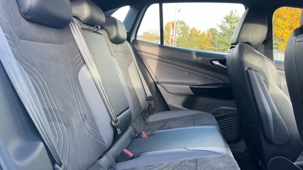 Used Volkswagen ID.4 2023 for sale - 76722140: Photo 15