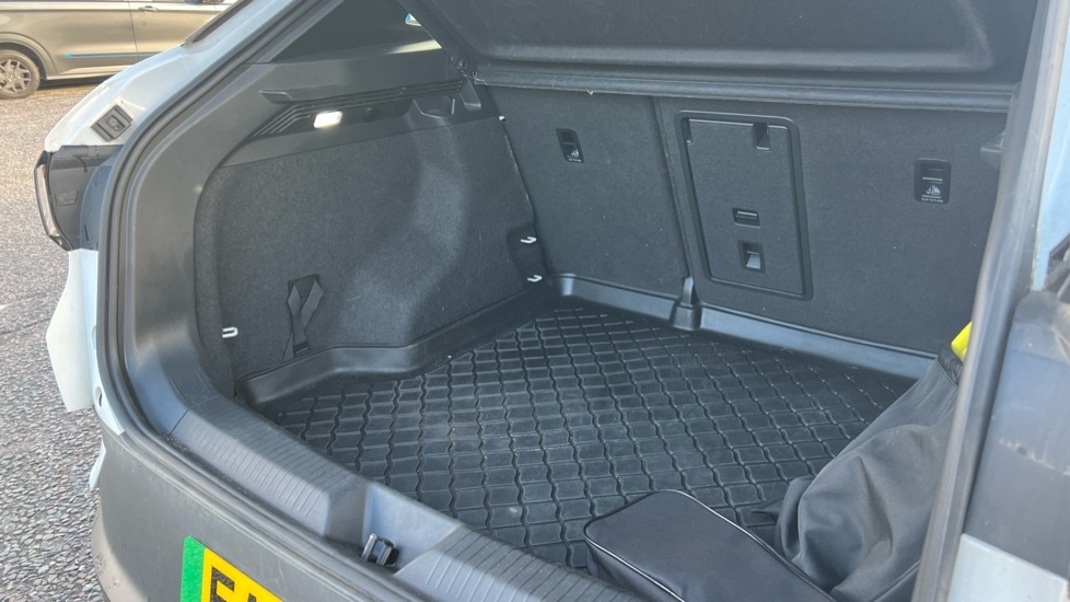 Used Volkswagen ID.4 2023 for sale - 76722140: Photo 16