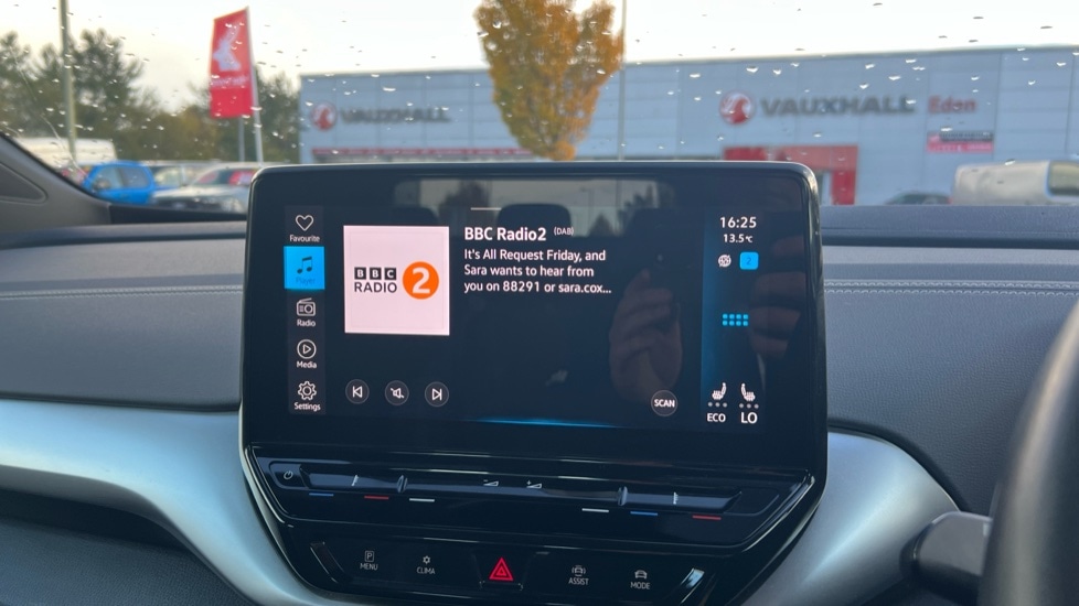 Used Volkswagen ID.4 2023 for sale - 76722140: Photo 24