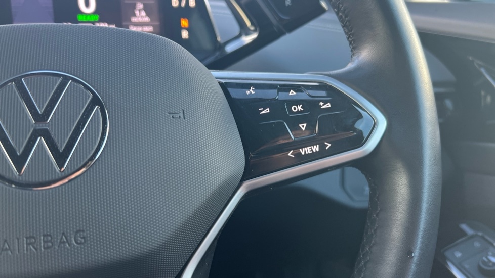Used Volkswagen ID.4 2023 for sale - 76722140: Photo 30