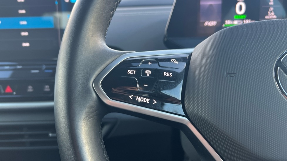 Used Volkswagen ID.4 2023 for sale - 76722140: Photo 31