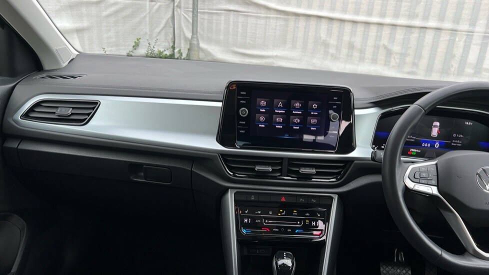 Used Volkswagen T-Roc 2022 for sale - 76826710: Photo 12