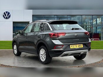 Used Volkswagen T-Roc 2022 for sale - 76826710: Photo