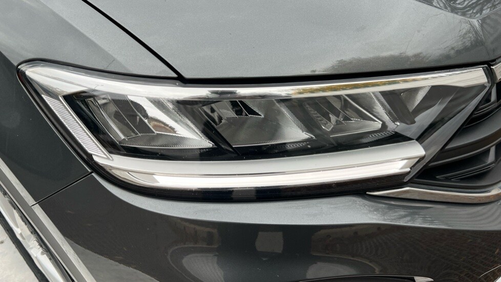 Used Volkswagen T-Roc 2022 for sale - 76826710: Photo 41