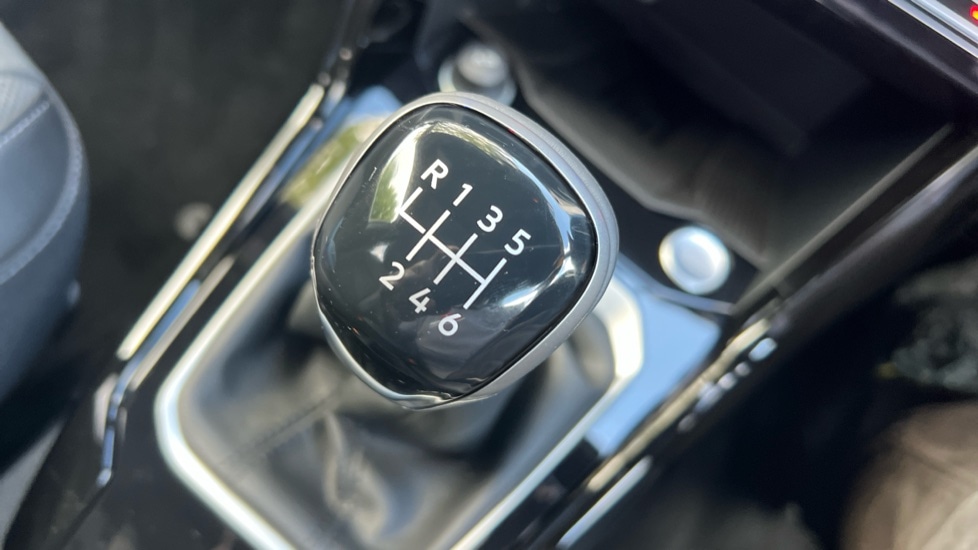 Used Volkswagen T-Roc 2025 for sale - 76870339: Photo 36