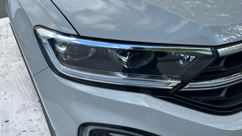 Used Volkswagen T-Roc 2025 for sale - 76870339: Photo 42