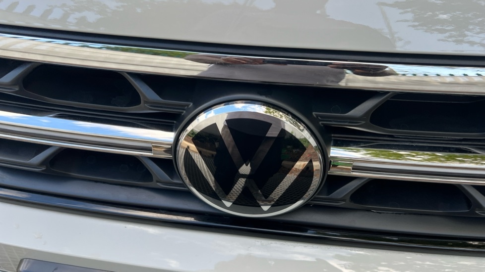 Used Volkswagen T-Roc 2025 for sale - 76870339: Photo 43