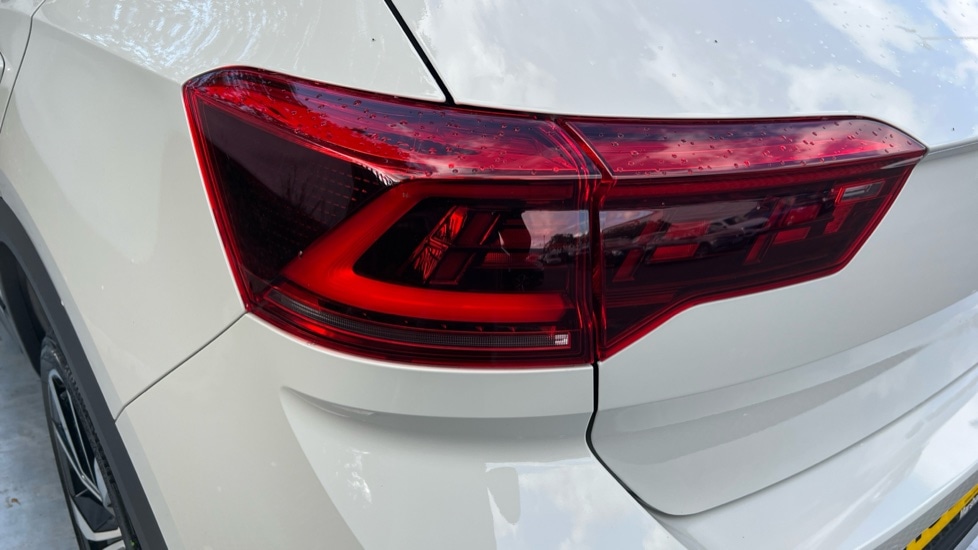 Used Volkswagen T-Roc 2025 for sale - 76870339: Photo 45