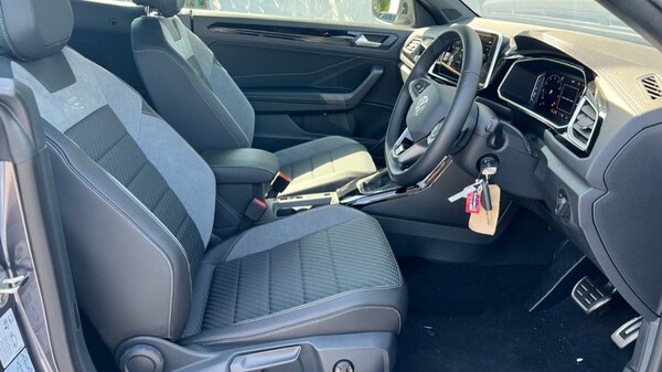 Used Volkswagen T-Roc 2025 for sale - 75660238: Photo 5