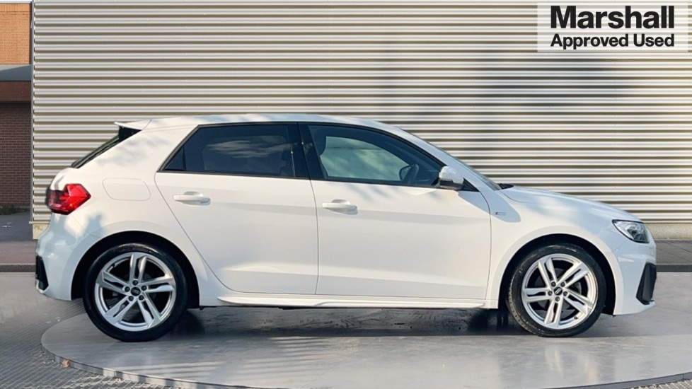 Used Audi A1 2022 for sale - 76869178: Photo 2