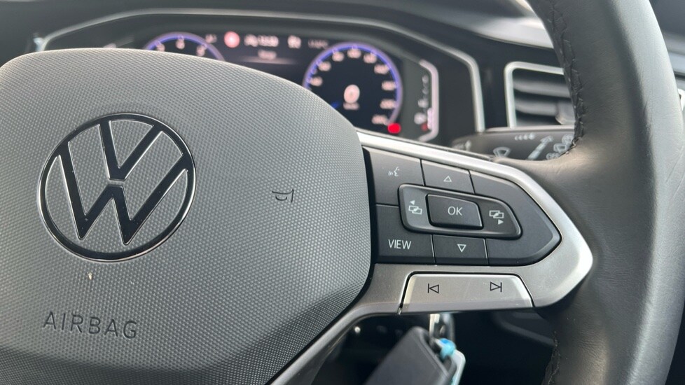 Used Volkswagen Taigo 2024 for sale - 76870345: Photo 31