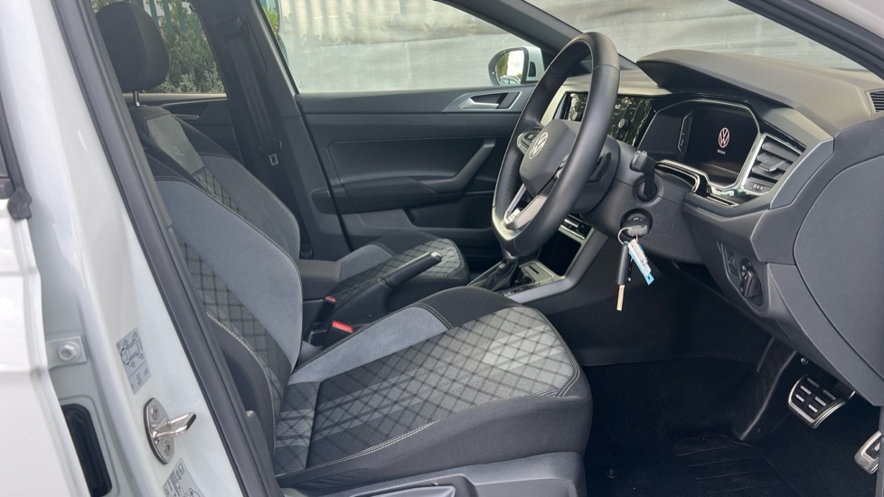 Used Volkswagen Taigo 2024 for sale - 76870345: Photo 5