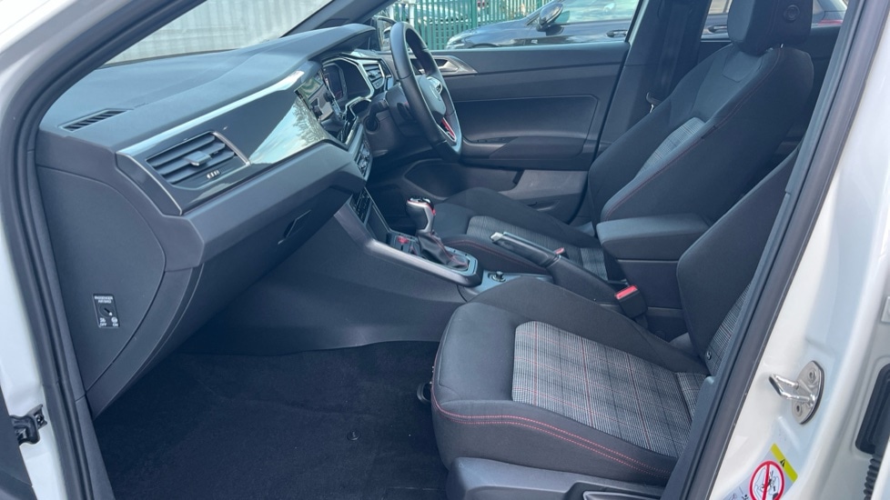 Used Volkswagen Polo 2023 for sale - 76528956: Photo 2