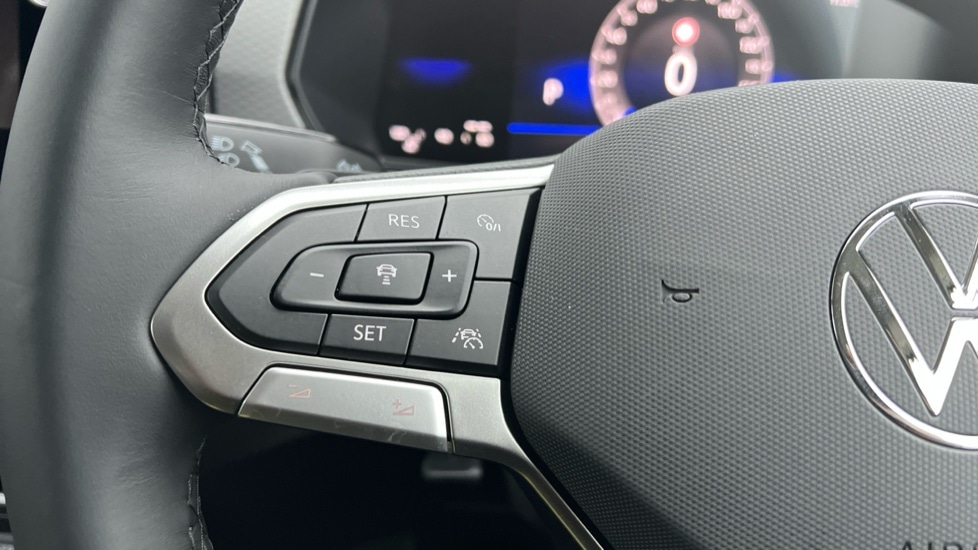 Used Volkswagen T-Cross 2025 for sale - 76888823: Photo 30