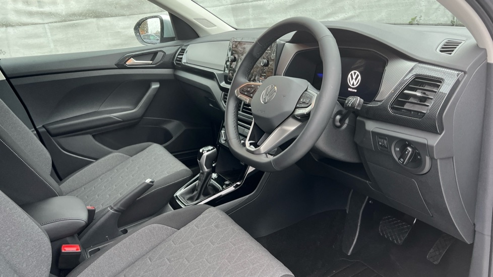 Used Volkswagen T-Cross 2025 for sale - 76888823: Photo 5