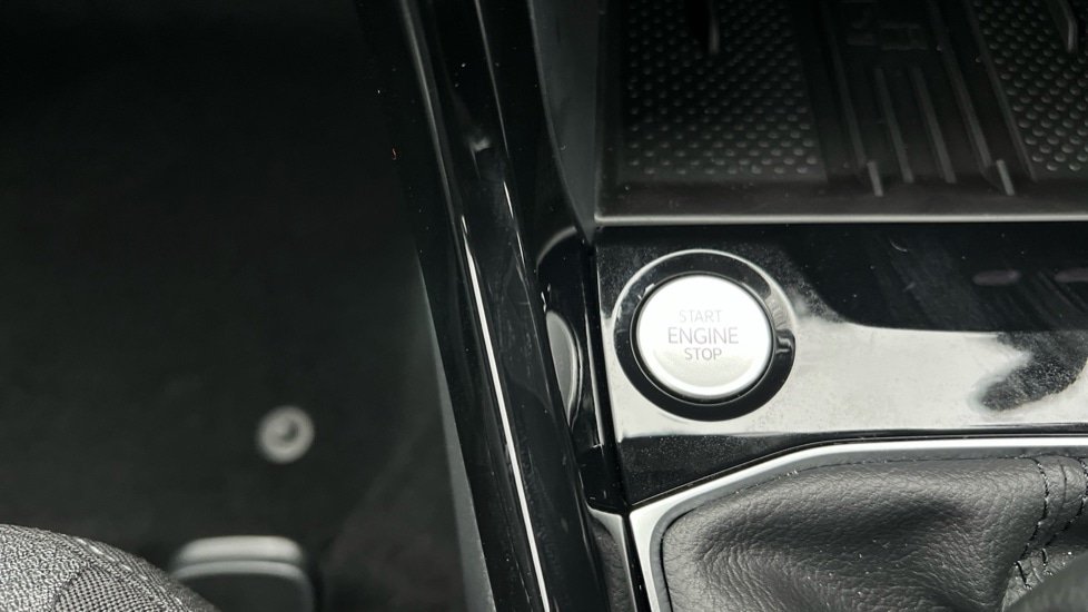 Used Volkswagen T-Cross 2025 for sale - 76888823: Photo 51