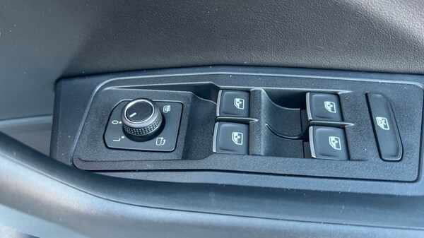 Used Volkswagen T-Roc 2025 for sale - 75625394: Photo 48
