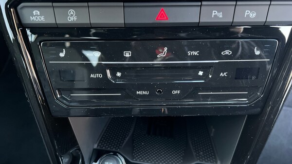 Used Volkswagen T-Roc 2025 for sale - 75625394: Photo 51