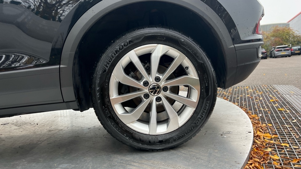 Used Volkswagen T-Roc 2025 for sale - 77031341: Photo 19