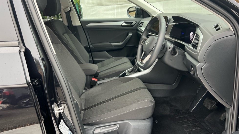 Used Volkswagen T-Roc 2025 for sale - 77031341: Photo 26