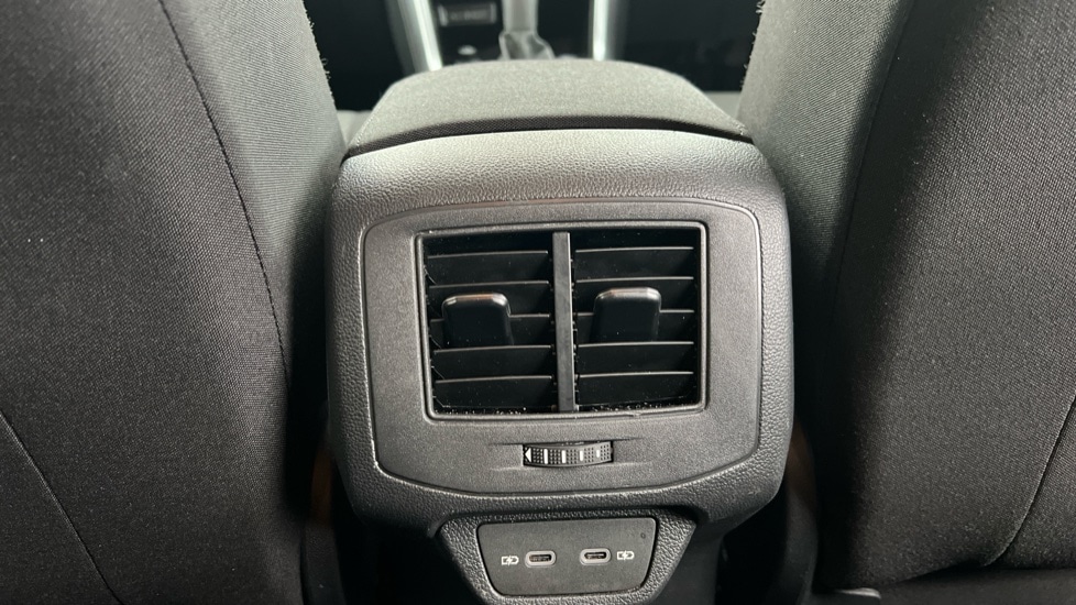 Used Volkswagen T-Roc 2025 for sale - 77031341: Photo 34