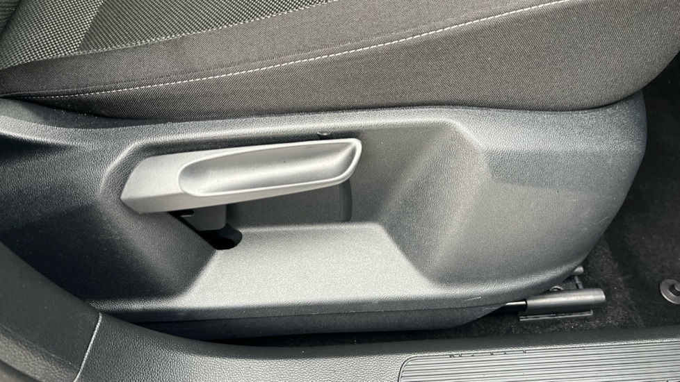 Used Volkswagen T-Roc 2025 for sale - 77031341: Photo 39