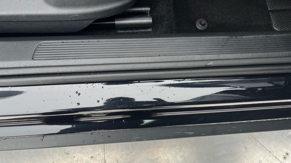 Used Volkswagen T-Roc 2025 for sale - 77031341: Photo 40