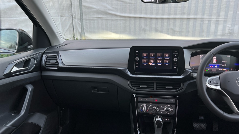 Used Volkswagen T-Cross 2025 for sale - 76507440: Photo 12