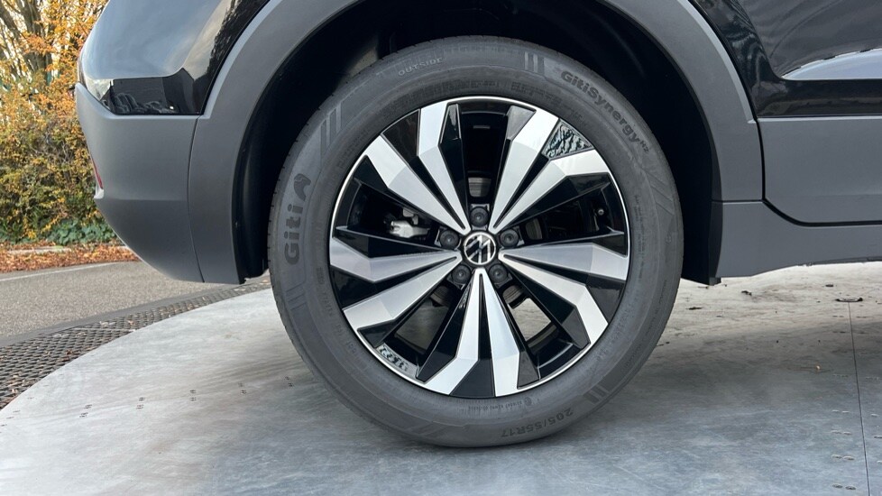 Used Volkswagen T-Cross 2025 for sale - 76507440: Photo 18